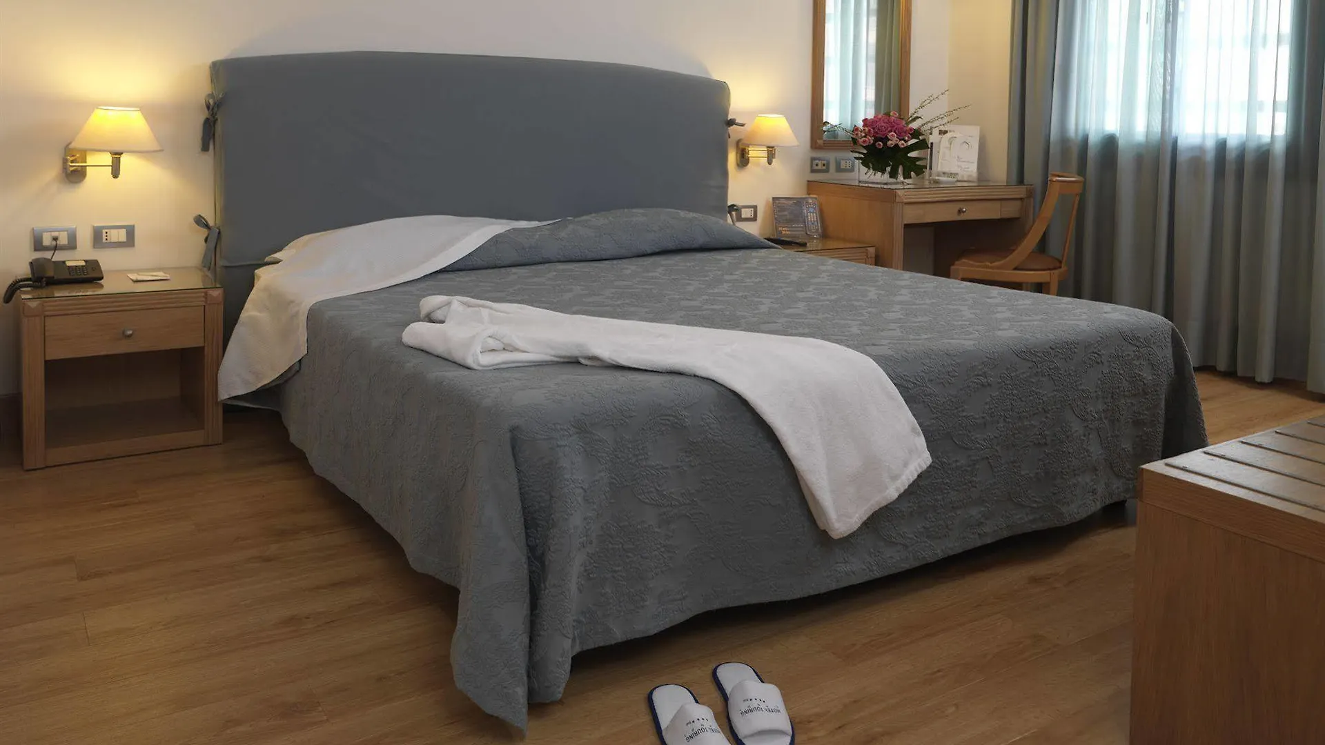 Hotel Touring Carpi 4*,